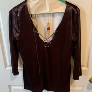 Velvet top from the buckle new with tags